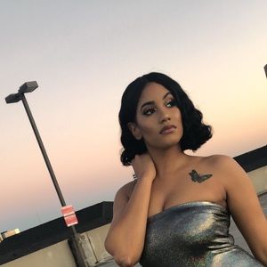 Meet your Posher, Kaylan